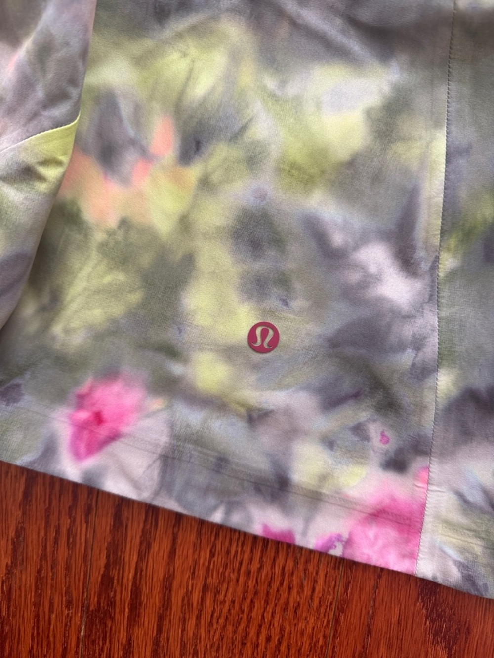 Lululemon Stretch Waterproof Hiking Half Zip Pullover Jacket Hyper Dye Multi 6! - Picture 8 of 10